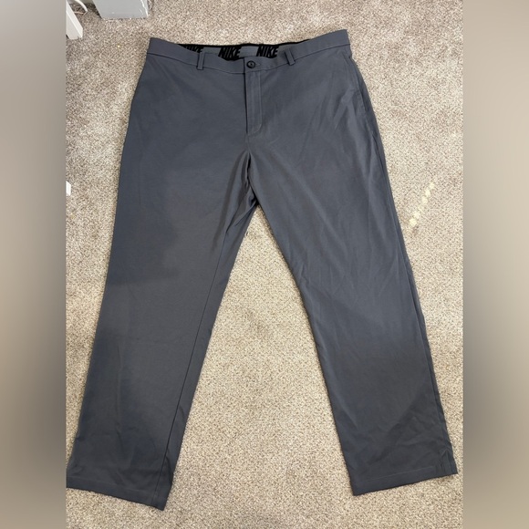 Nike Golf Dri Fit Pants Mens Size 40x30 Polyester Gray Black Flat Front Golfing - Picture 1 of 10